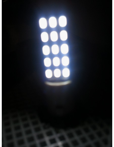 lampade a 15 led su lato Cambus